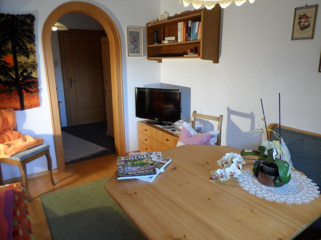 Warth Haus Brunneck公寓 客房 照片