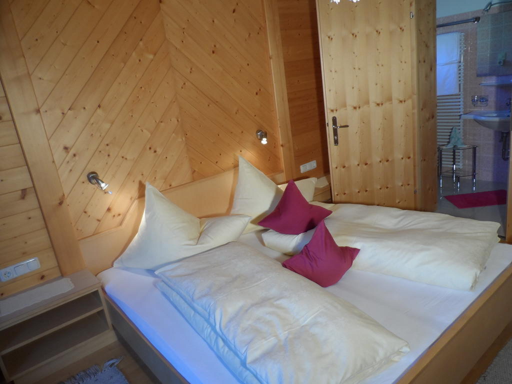 Warth Haus Brunneck公寓 客房 照片